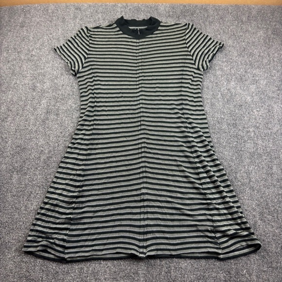RVCA Women’s Shaw Striped Zip Up Mock Mini Dress Black/White size: XL - Picture 1 of 10